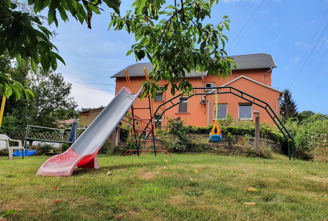 Ferienwohnung Ost - Alte Schule Sachswitz Greiz Exterior foto